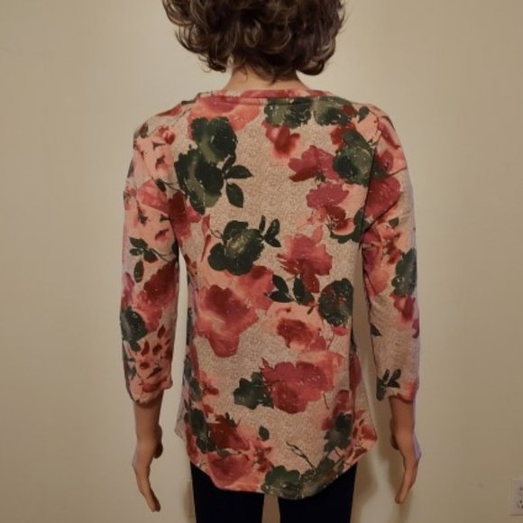 New Directions Fall Floral 3/4 Aleeve with Knot Tie at Hem Size S NWT - Picture 3 of 4